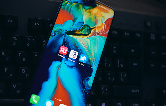 Правительство внесло в Госдуму законопроект о российском магазине приложений