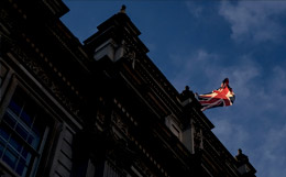 Британия внесла в санкционные списки по РФ шесть физлиц и один новостной сайт