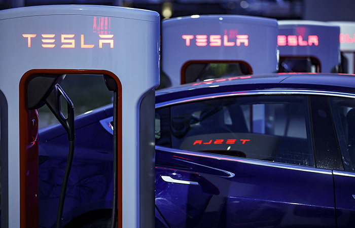 Tesla во II квартале уменьшила поставки автомобилей на 18%