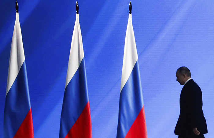 Песков не исключил переноса на осень оглашения Послания Путина Федеральному собранию