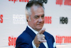 Умер актер, сыгравший роль Поли Галтиери в сериале "Клан Сопрано"