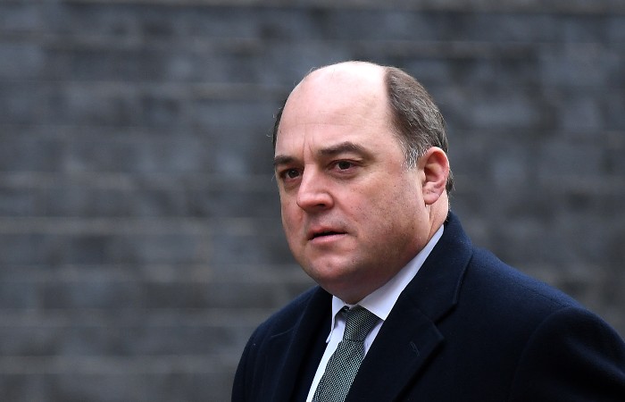 Министр обороны Великобритании Уоллес отказался от участия в гонке за пост премьера