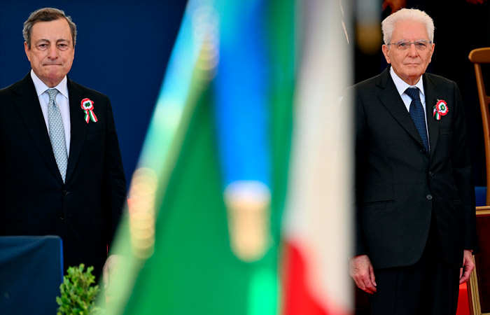 Президент Италии не принял отставку Драги