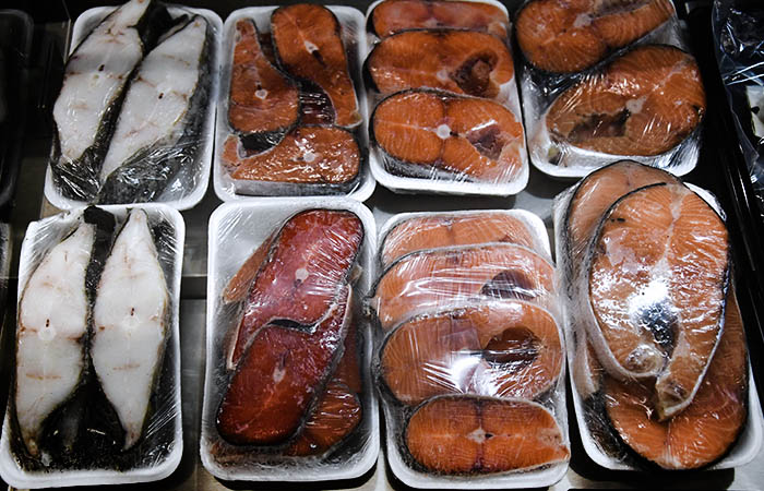 Россельхознадзор констатировал, что в РФ продолжают подменять семгу форелью