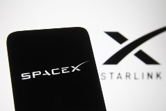 Запуск ракеты компании SpaceX отменен менее чем за минуту до старта