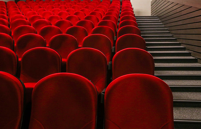 Корпорация IMAX перестала работать в России