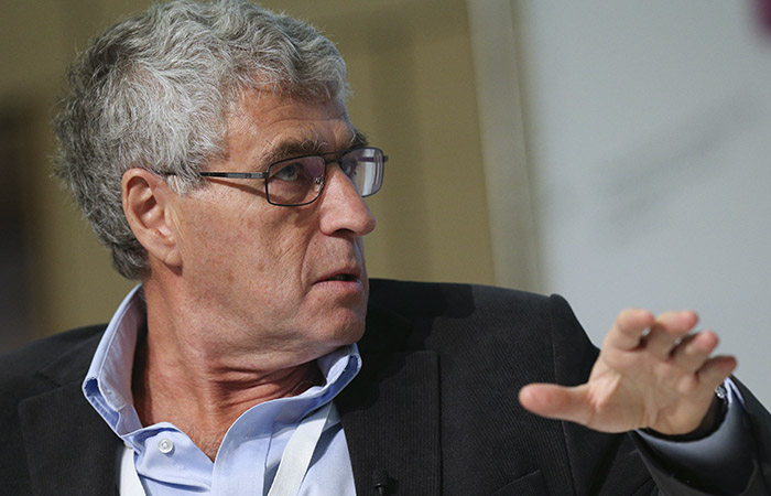 Леонида Гозмана отпустили из СК после задержания