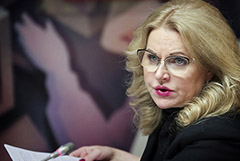 Голикова поручила подготовить программу адаптации выпускников детских домов