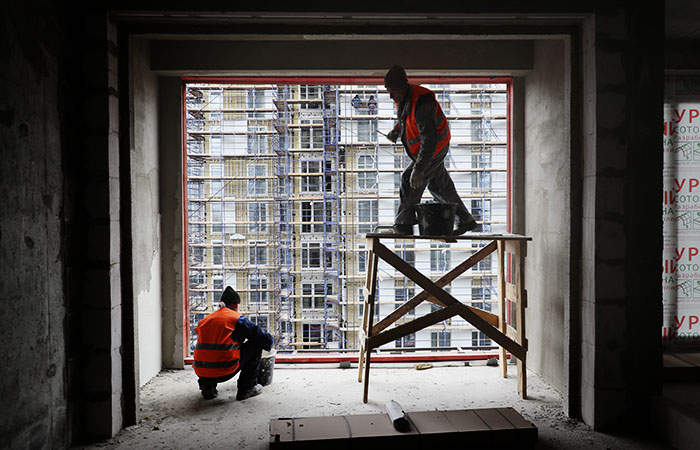 Число сделок по передаче долей в строящихся домах в Москве снизилось на 22%