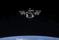 "Роскосмос" не будет предпринимать резких шагов по выходу из проекта МКС до 2024 года