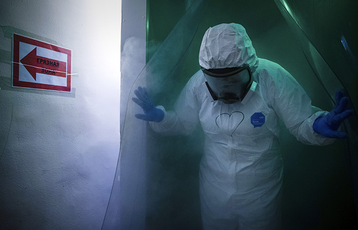 В России за сутки выявили 18 555 новых случаев коронавируса