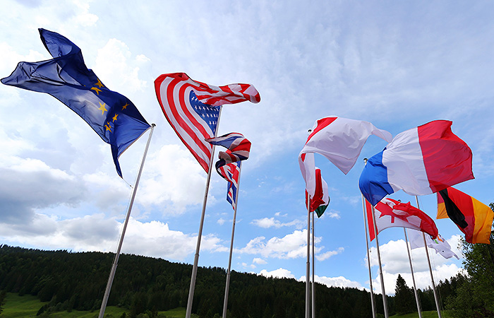 G7 убеждает Индонезию, Японию, Австралию и Малайзию поддержать санкции против нефти РФ