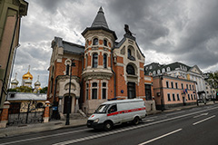 В РФ впервые с 20-х чисел марта выявили более 33 тыс. заболевших COVID за сутки