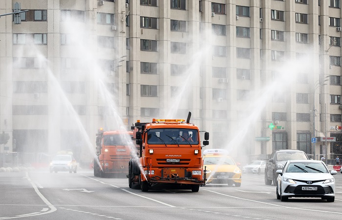 "Оранжевый" уровень погодной опасности действует в Москве пятый день подряд