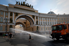 Жара в Петербурге обновила второй подряд суточный рекорд