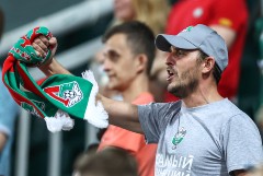 "Локомотив" одержал первую победу в сезоне РПЛ, разгромив в меньшинстве "Химки"