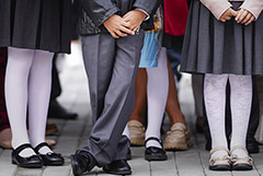 Роспотребнадзор счел, что усиливать меры по COVID в школах к 1 сентября не нужно