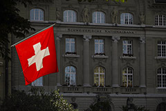 Швейцария стремится прекратить обмен банковскими данными с Россией