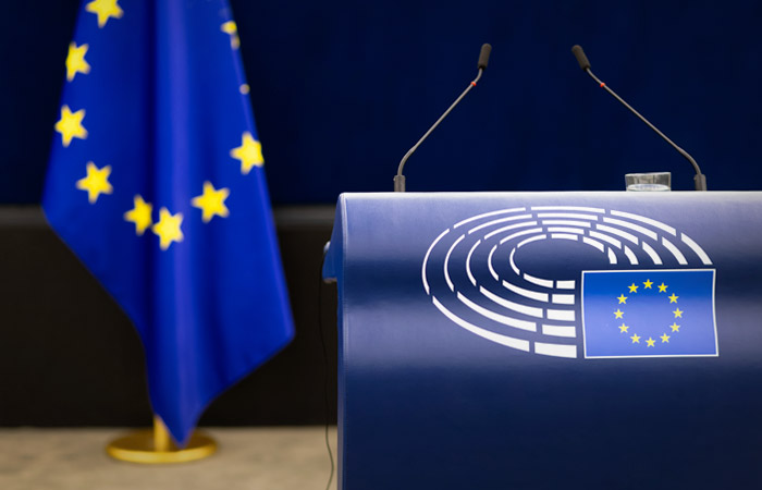 ЕС продлевает индивидуальные санкции против россиян на полгода