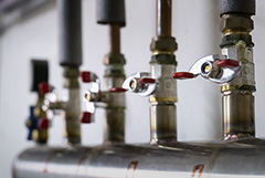 Отопление в жилых домах Москвы начнут включать в воскресенье