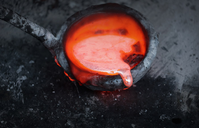 Среднедневное число сделок с фьючерсами на алюминий в III квартале достигло рекорда