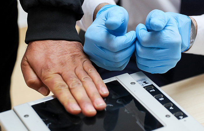 В миграционном центре "Сахарово" будут помогать иностранцам поступать на военную службу РФ