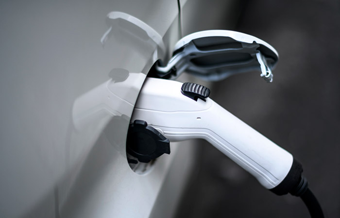 Продажи электромобилей в мире могут достичь рекорда в 2022 году