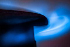 Цена газа в Европе превысила $2000/тыс. куб. м на новых опасениях за украинский транзит