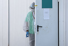 В РФ за сутки COVID-19 заболели почти 33,2 тыс. человек