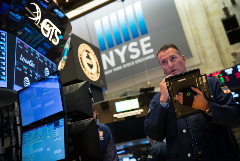 Американский фондовый рынок упал по итогам пятницы, месяца и квартала