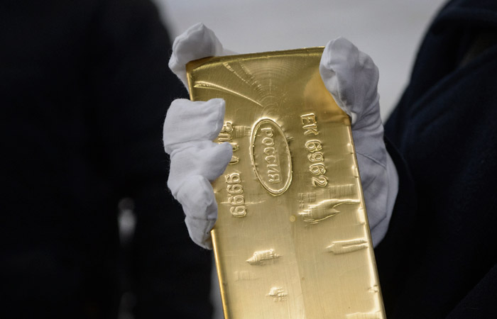 Клиенты Сбербанка с начала года купили 100 т драгметаллов в обезличенном виде