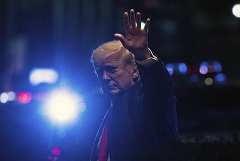 Трамп подал в суд на CNN за клевету