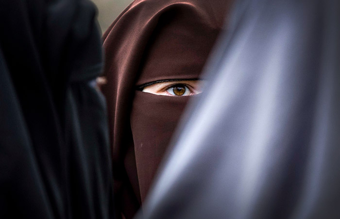 В Швейцарии могут ввести крупный штраф за закрытие лица никабом в общественных местах