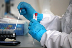 Роспотребнадзор решил отменить ПЦР-тесты для прибывающих в страну непривитых россиян