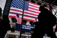 Опрос показал, что оценка вероятности рецессии в экономике США резко возросла