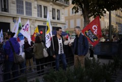 Во Франции прошли многотысячные акции протестов против политики властей