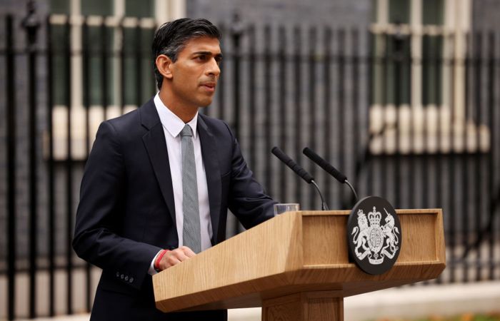 Новый британский премьер Сунак заверил Зеленского в дальнейшей поддержке Украины