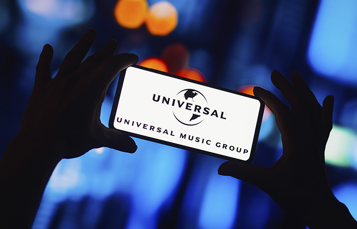 Universal Music    23,7%  III 