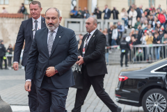 Пашинян избран главой правящей в Армении партии "Гражданский выбор"