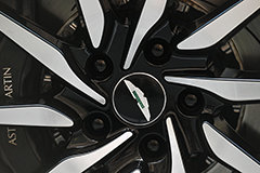 Доналоговый убыток Aston Martin подскочил более чем в два раза в III квартале