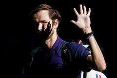 Даниил Медведев проиграл во втором круге турнира Masters в Париже