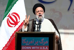 Раиси в ответ на слова Байдена об "освобождении Ирана" исключил возвращение под влияние США