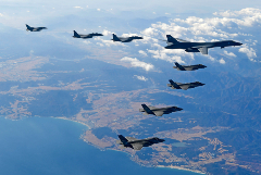 Южная Корея подняла в воздух около 80 истребителей, обнаружив 180 военных самолетов КНДР