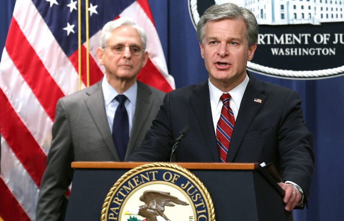 Директор ФБР заявил, что Китай лидирует по объему похищенных у американцев данных