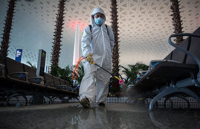 Власти Шанхая ужесточили правила въезда в город из-за вспышки COVID-19