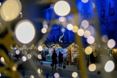 В городах Европы начался рождественский сезон на фоне энергетического кризиса