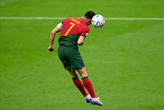 Португалия требует ФИФА вернуть Роналду авторство гола в ворота Уругвая