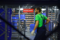 Роспотребнадзор заявил, что риска заразиться менингитом через посылки со склада Ozon нет