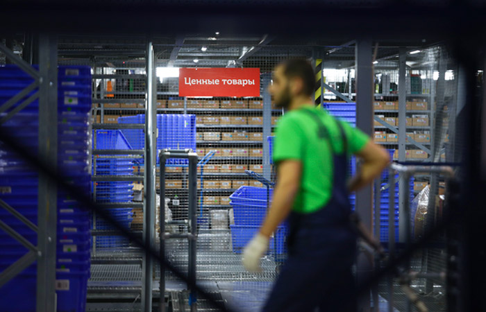 Роспотребнадзор заявил, что риска заразиться менингитом через посылки со склада Ozon нет