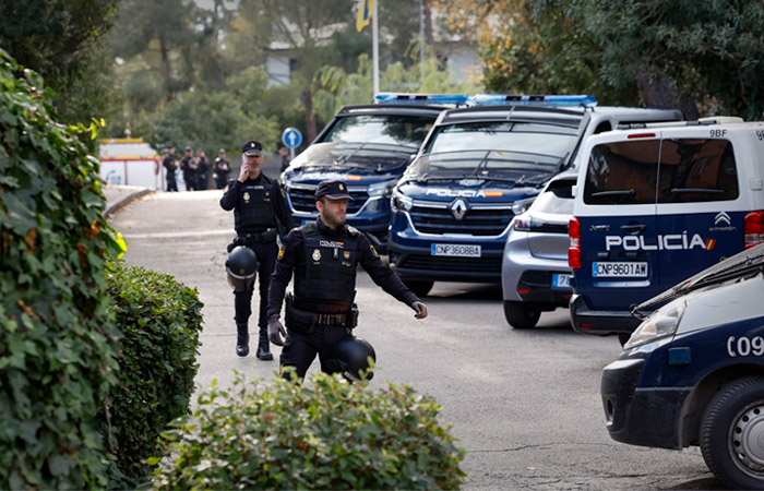 Сотрудники испанских спецслужб сообщили о перехвате уже шести опасных посылок